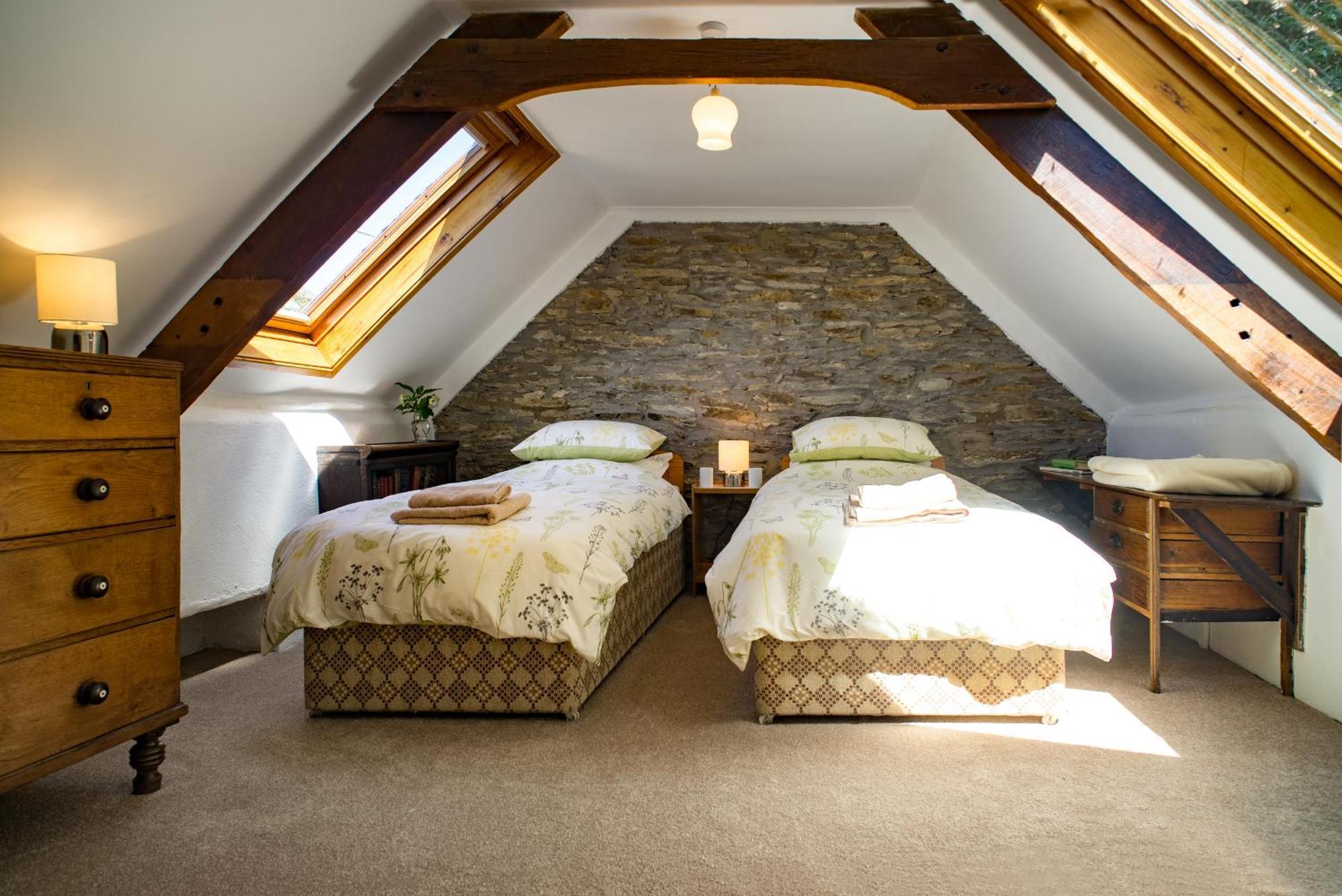 Garden Cottage Newcastle Emlyn Kültér fotó