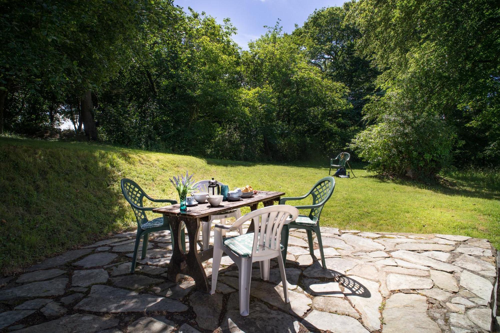 Garden Cottage Newcastle Emlyn Kültér fotó