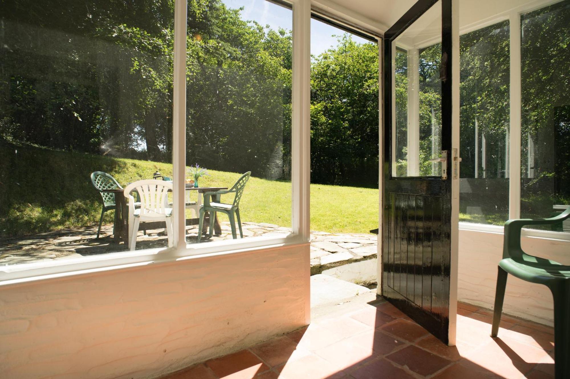 Garden Cottage Newcastle Emlyn Kültér fotó